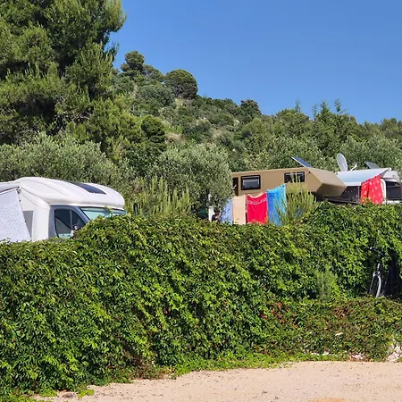 Relax Camp Pitches *